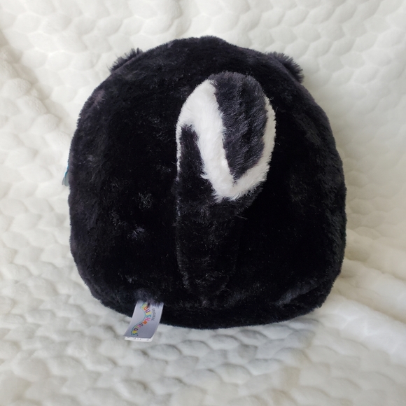 BNWT Selma the Skunk Fuzzamallow Squishmallow 12 Inch - Picture 6 of 7